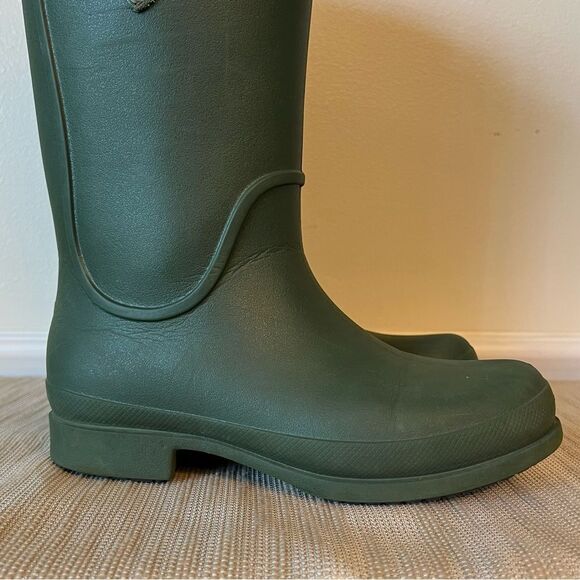 CROCS women’s boots dark green w/plaid design women Size 7 GUC - Picture 3 of 16